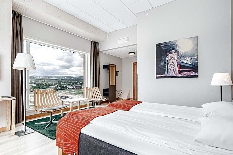 Wood Hotel by Frich's