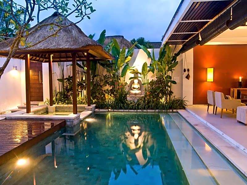 Chandra Bali Villas