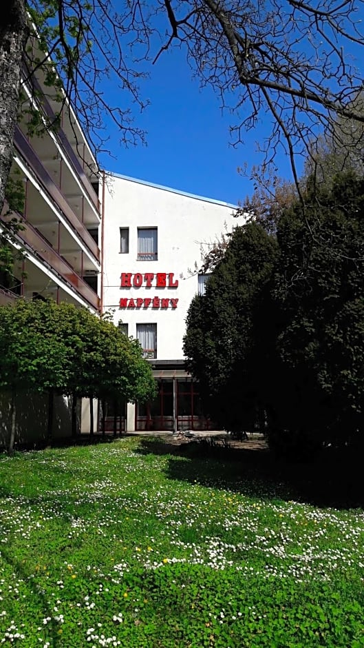 CE Napfény Hotel