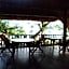 Topi Inn