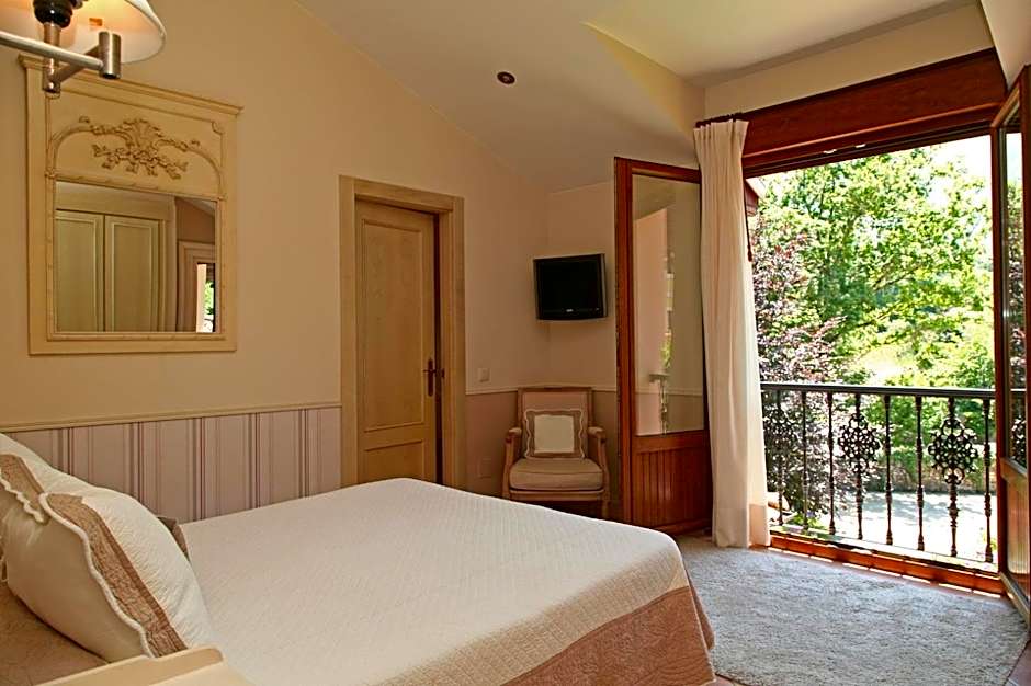 Hotel Rural Arpa de Hierba