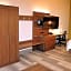 Holiday Inn Express & Suites Douglas By IHG