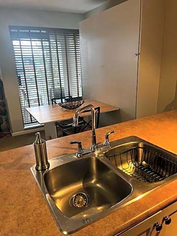 Town Plaza Suites by Golden Dreams