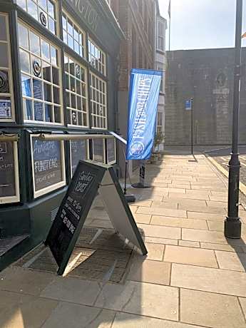 The Wellington Restaurant and Bar