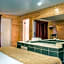 Cabins of Mackinac & Lodge