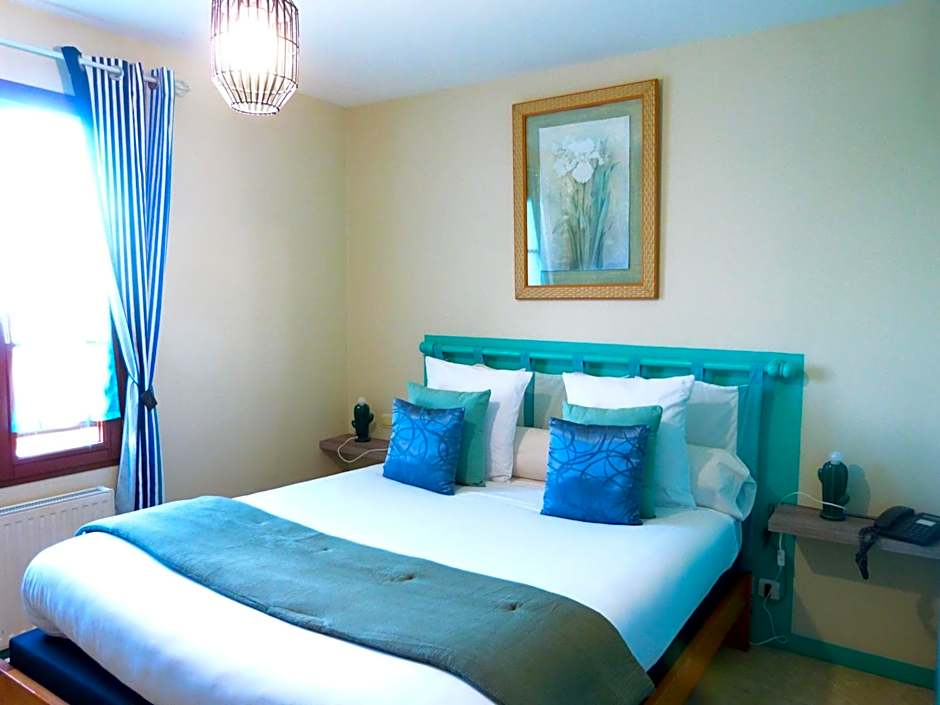 Logis hôtel Les Confins du perche