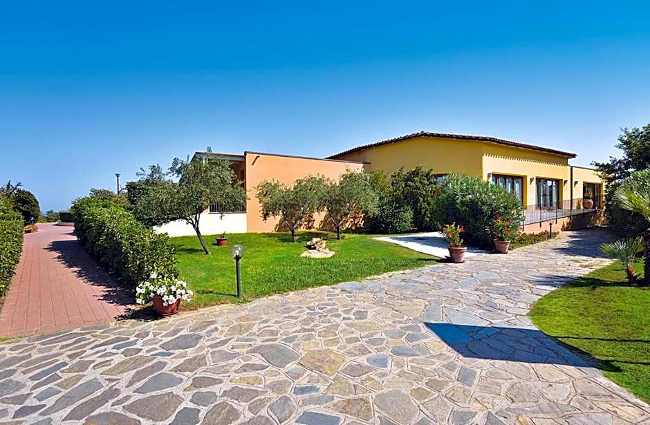 Hotel Club & Village Cala Fiorita