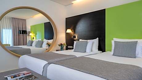 Standard Twin Room with Two Twin Beds