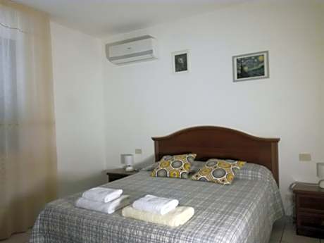 Double Room with Shared Bathroom
