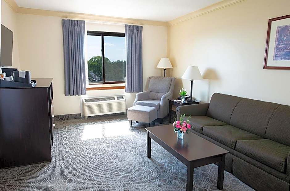Meadowlands Plaza Hotel