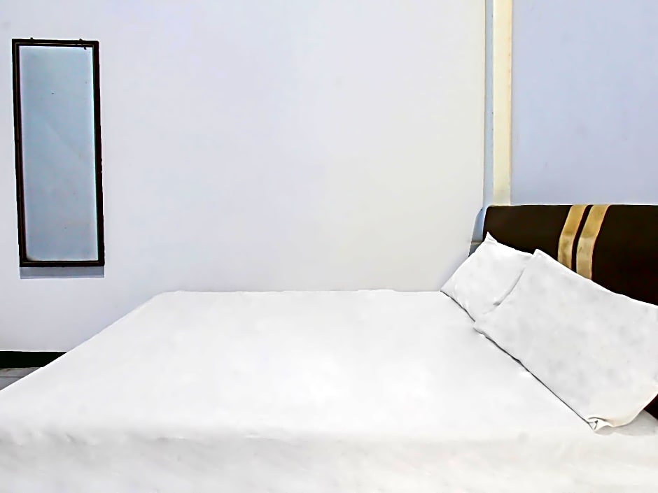 Hotel O Jati Homestay Near Taman Suranadi