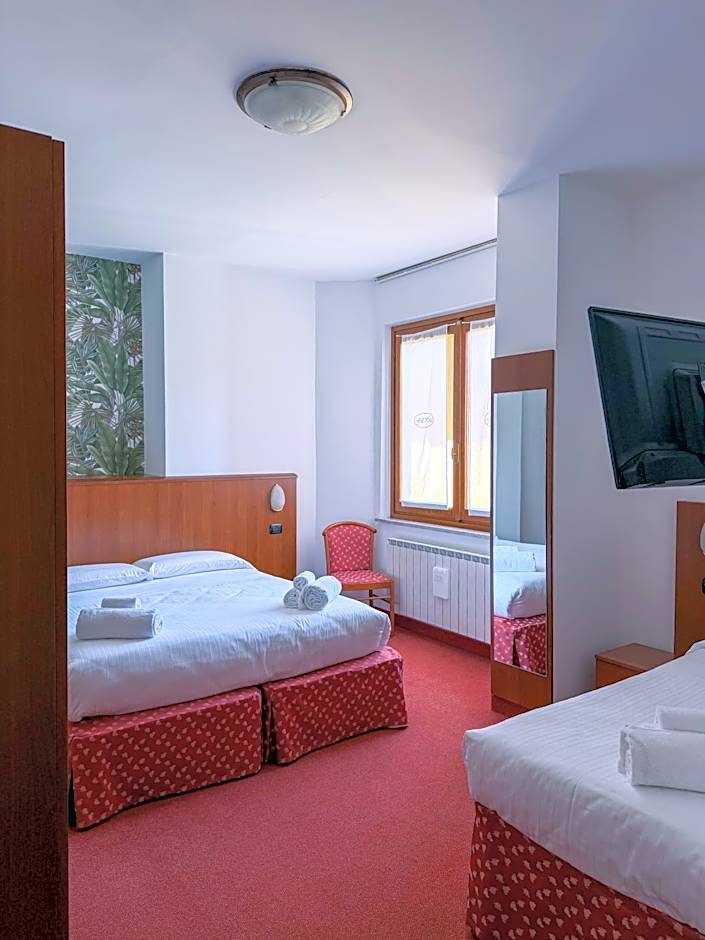 Fell Hotel
