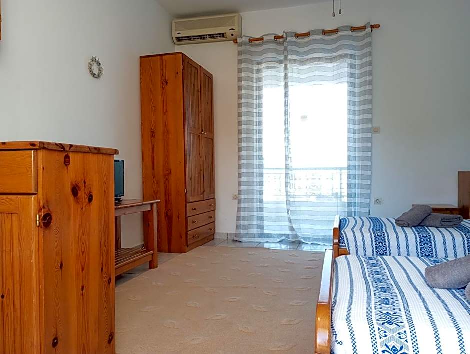 Ero Aegina Hospitality