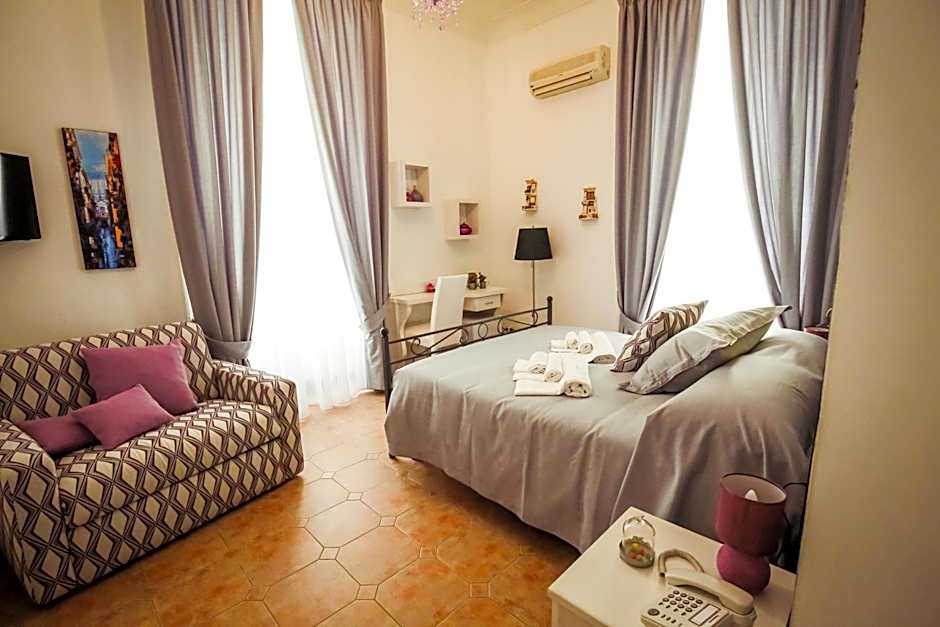 NapoliMia Boutique Hotel