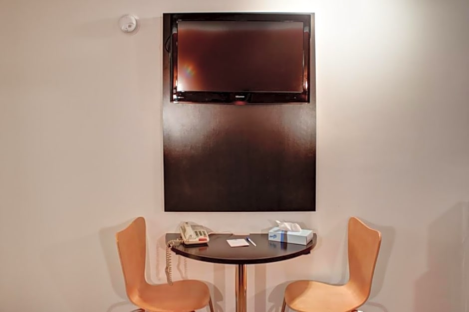 Americas Best Value Inn Heath-Newark