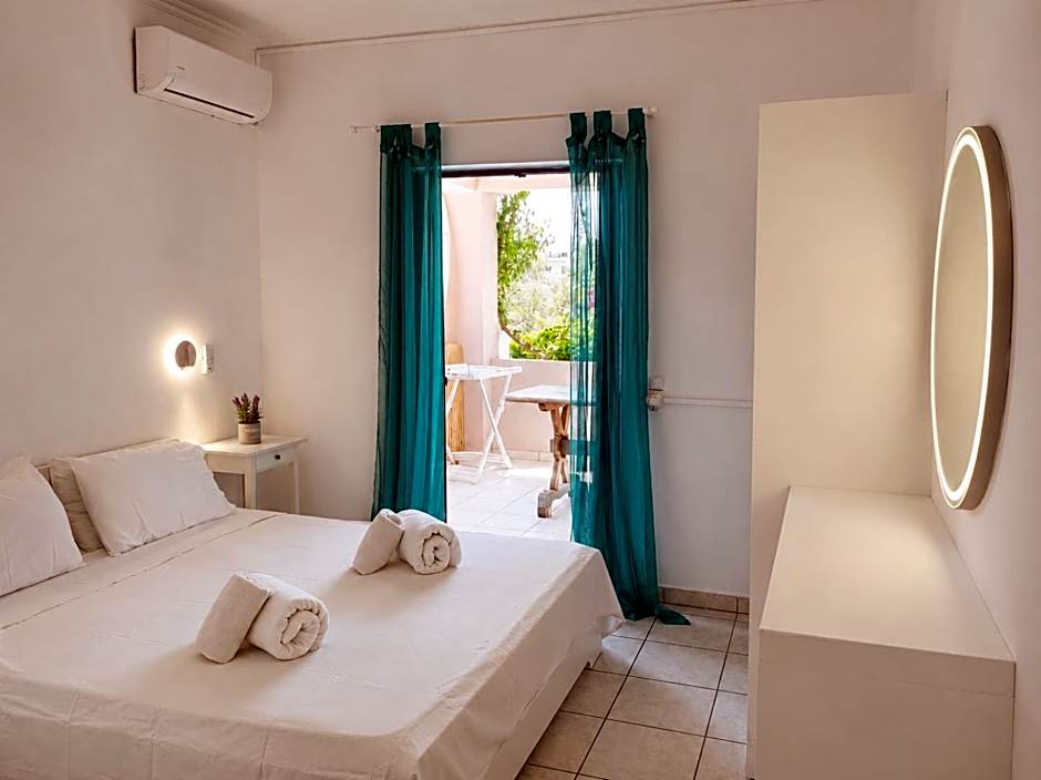 Votsalon Beach House - 30 meters from Alykes Beach