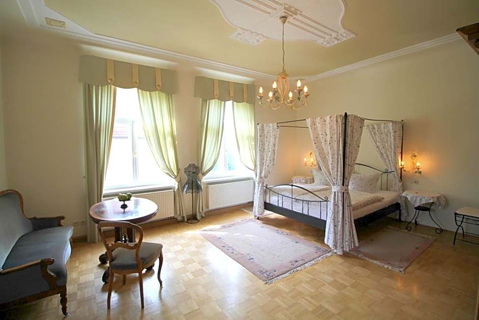 Hotel-Appartement-Villa Ulenburg