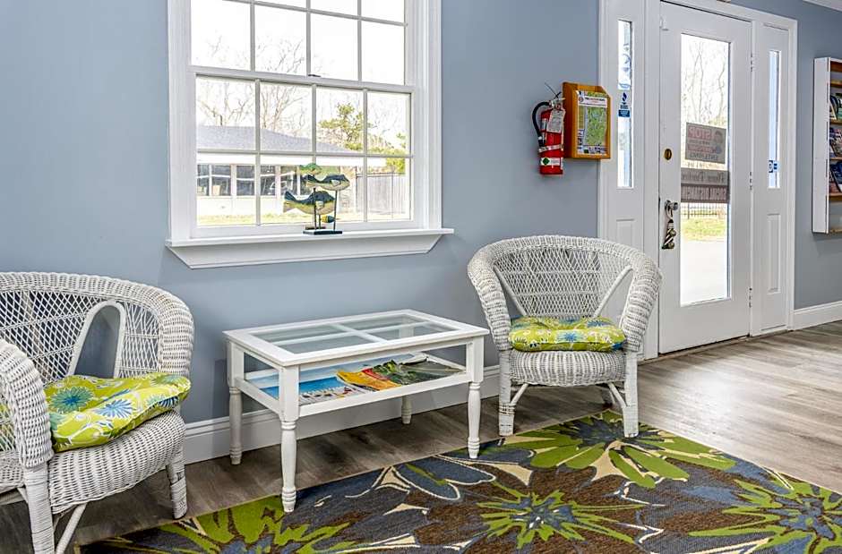 Blue Dolphin Inn