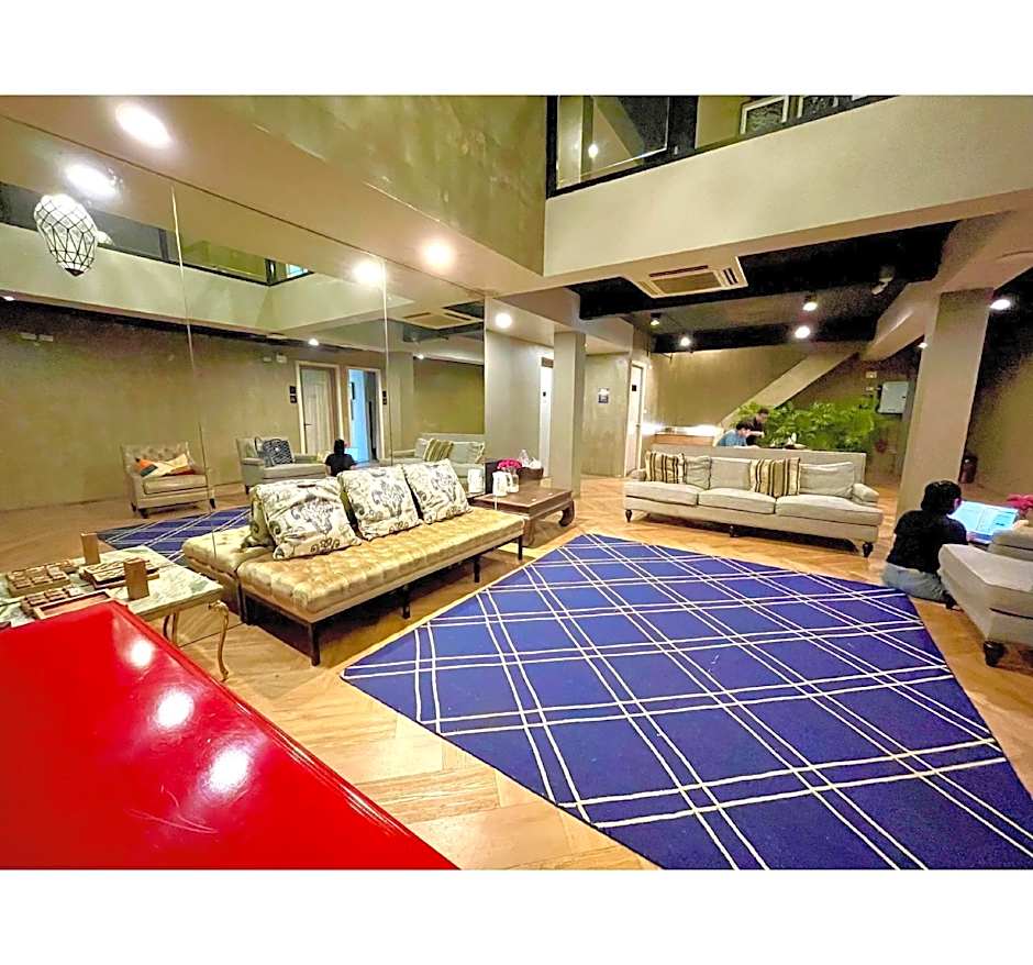 Collection O The Spades Hostel