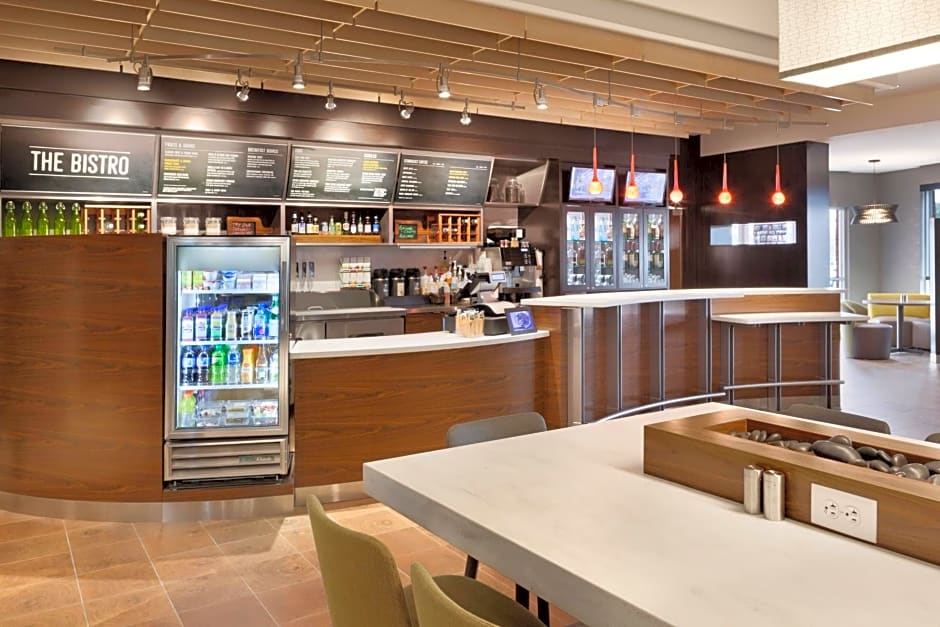 Courtyard by Marriott Boston Dedham/Westwood