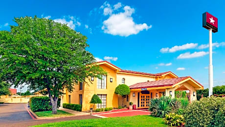 Magnuson Hotel Texarkana