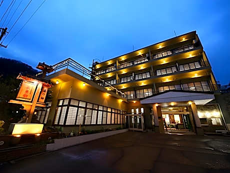Japanese-style room 10 tatami mats with bath Pure Japanese-style room with a spacious veranda where you can relax