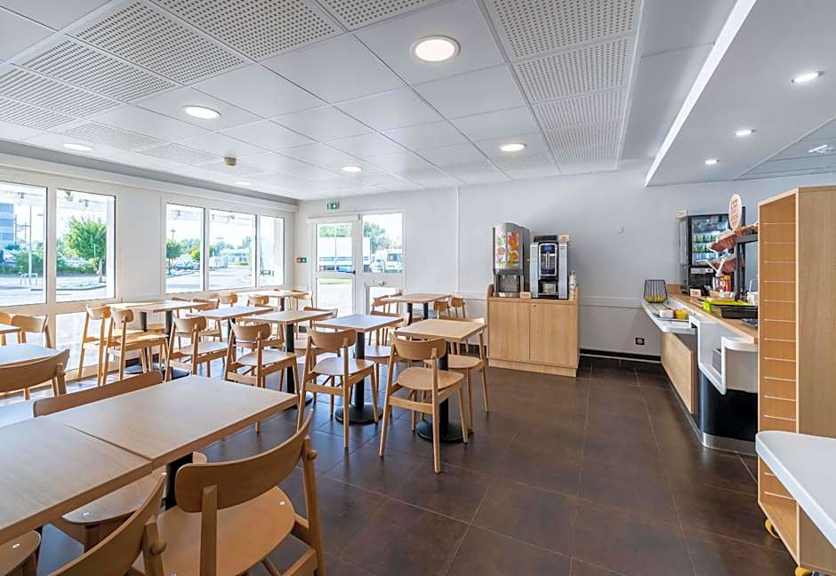 B&B HOTEL Calais Terminal Cité Europe 2 étoiles