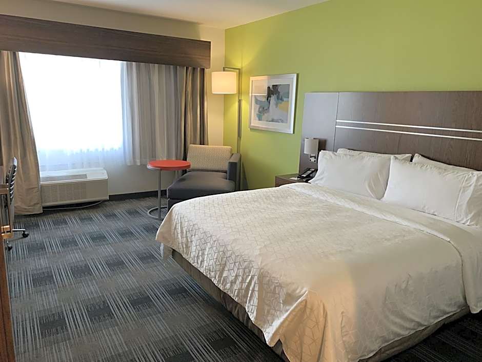 Holiday Inn Express & Suites Dallas NW - Farmers Branch By IHG