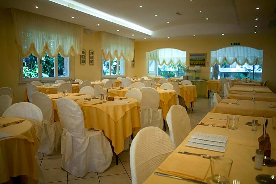 Hotel Cannes - in pieno centro