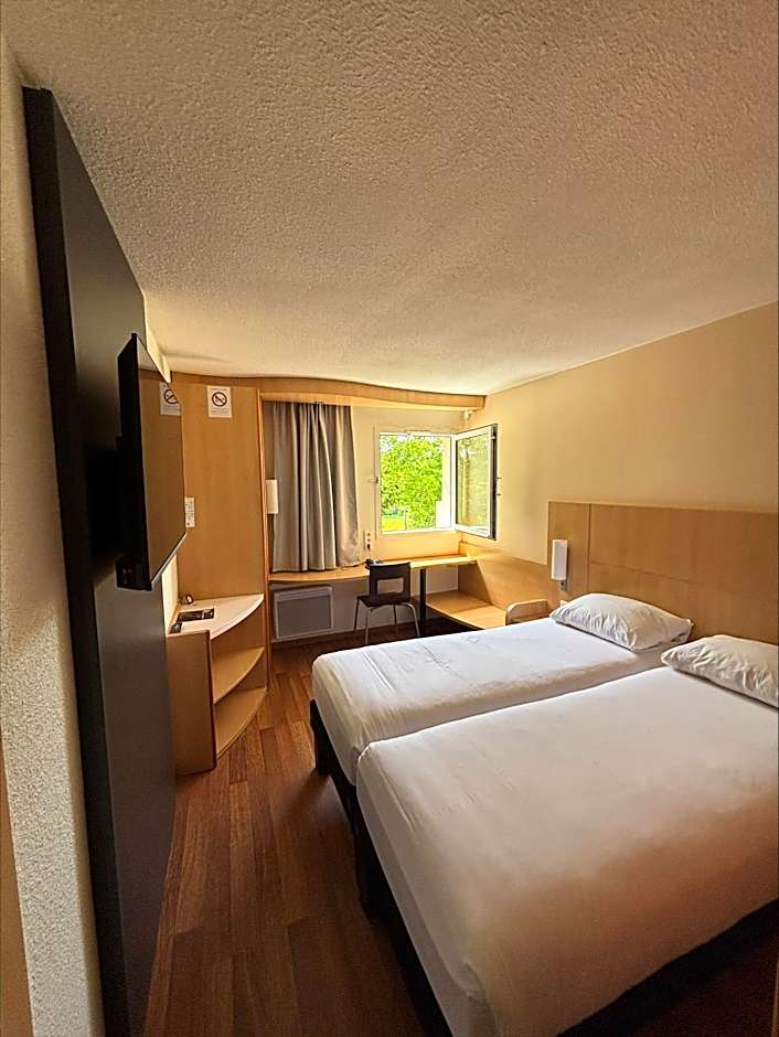 ibis Avallon