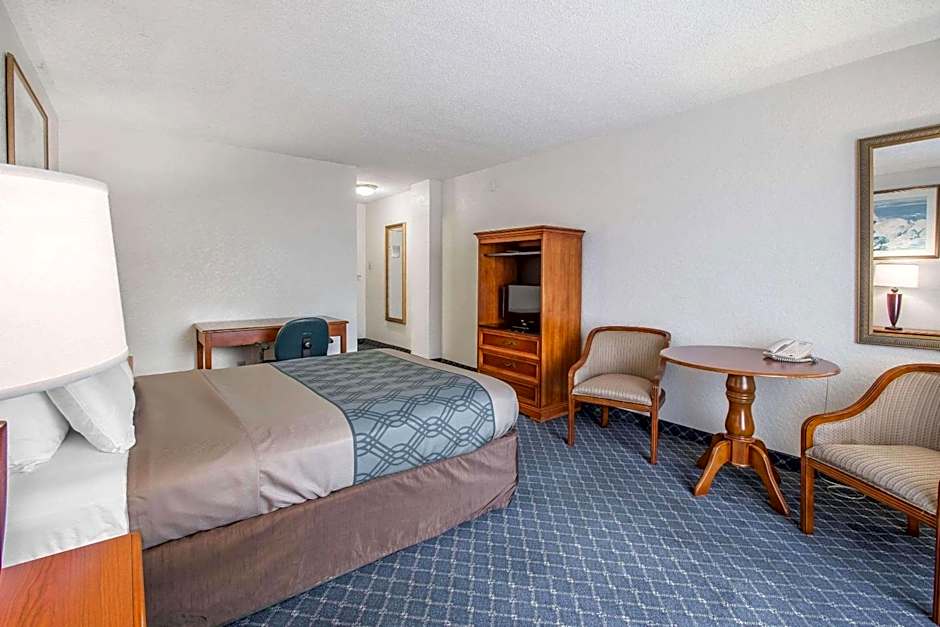 North Miami Beach Gardens Inn & Suites