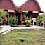 Lia Jaya Bungalows