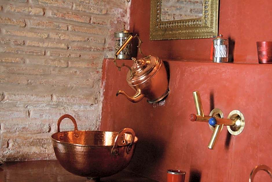 Riad Laaroussa