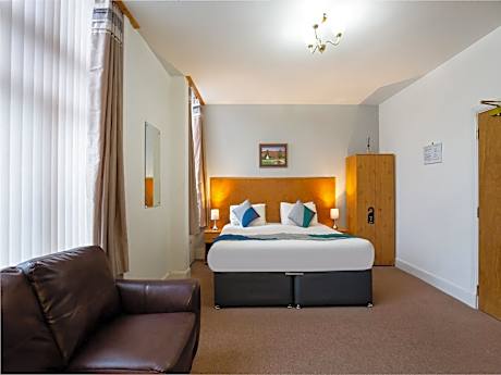 Deluxe Quadruple Room