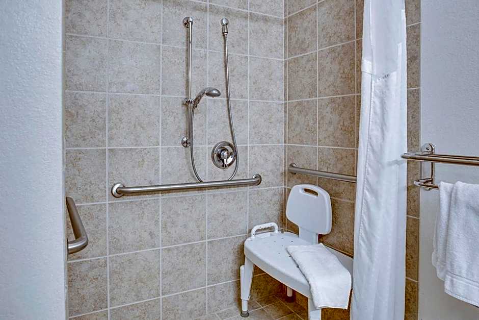 Quality Inn & Suites Bethany - Oklahoma City West