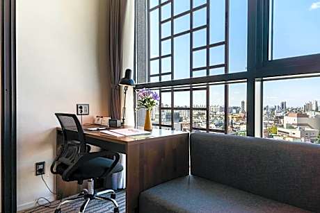 Deluxe Double Room with Breakfast for 2
