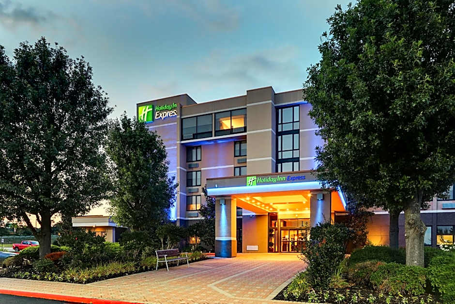 Holiday Inn Express Aberdeen-Chesapeake House By IHG