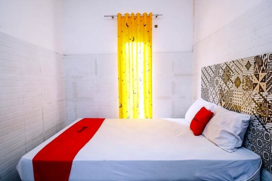 RedDoorz Syariah @ Colomadu 2