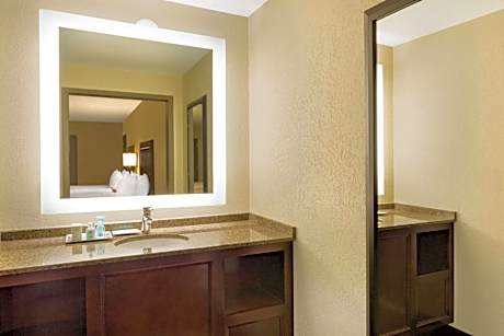 Executive King Room - Non-Smoking