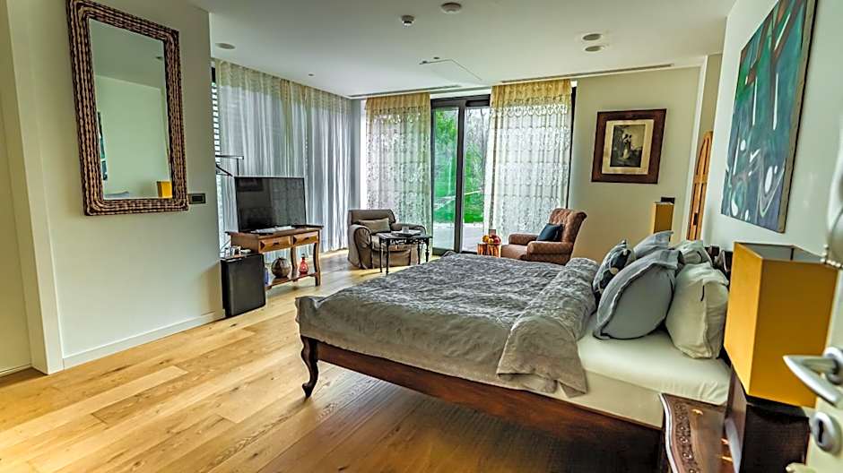 The Babe Boutique Hotel – Belgrade, NY