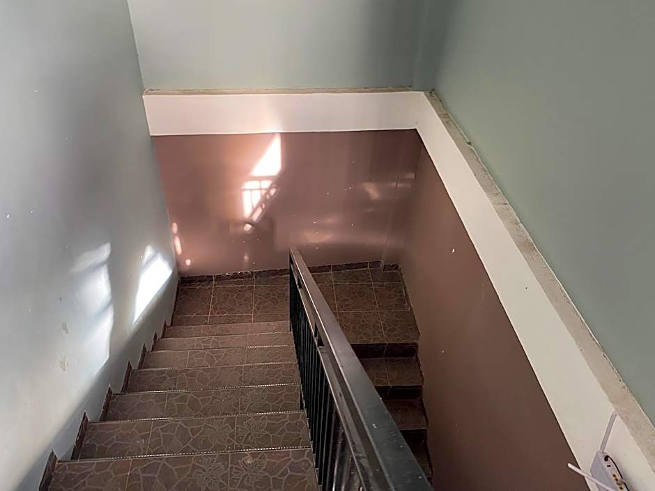 Hotel O Mely Homestay