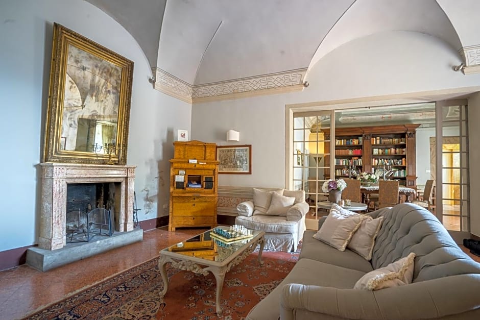 Hotel Villa Sermolli