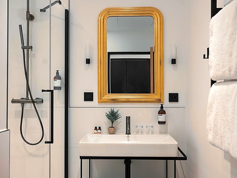 Maisons du Monde Hotel & Suites - Marseille Vieux Port