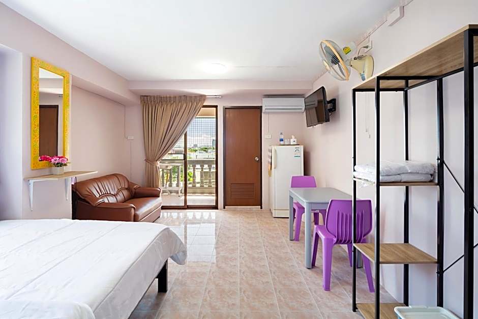 Penyos Mansion (Long Stay)