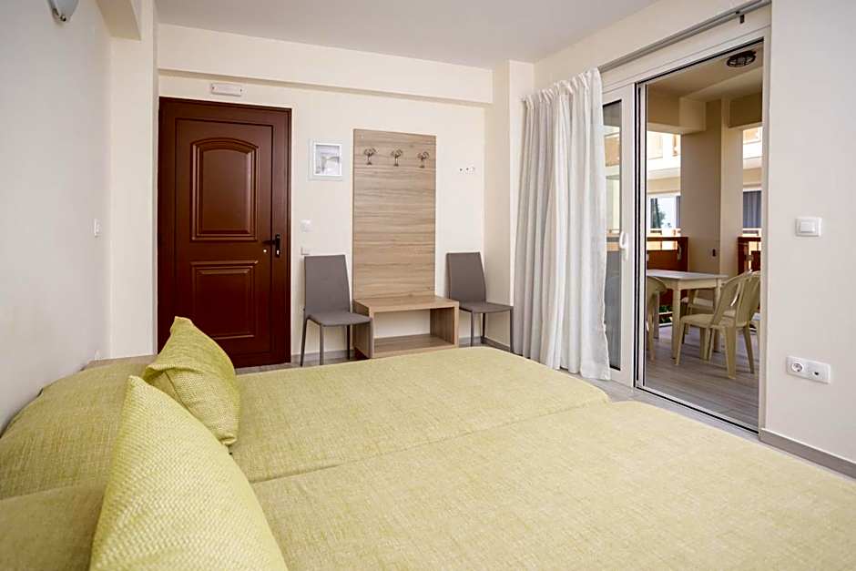 Ilian Beach & Apartments
