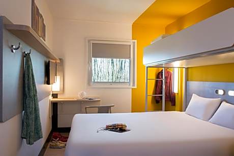 Standard Room with One Double Bed and One Bunk Bed