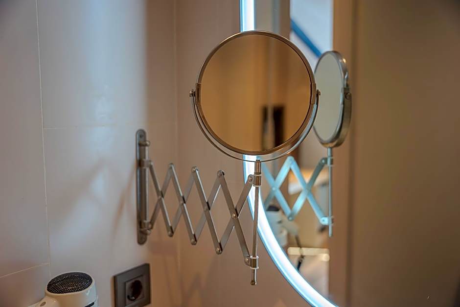 The Palm Bosphorus Hotel