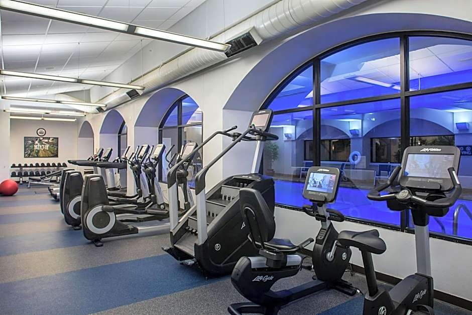 Four Points by Sheraton Suites Tampa Airport Westshore