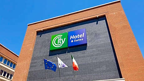 City Hotel & Suites