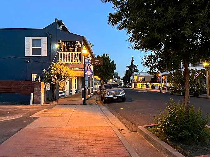 Americas Best Value Inn & Suites Royal Carriage